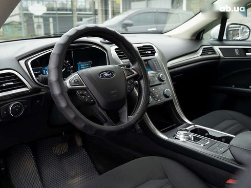 Ford Fusion 2017 - фото 20