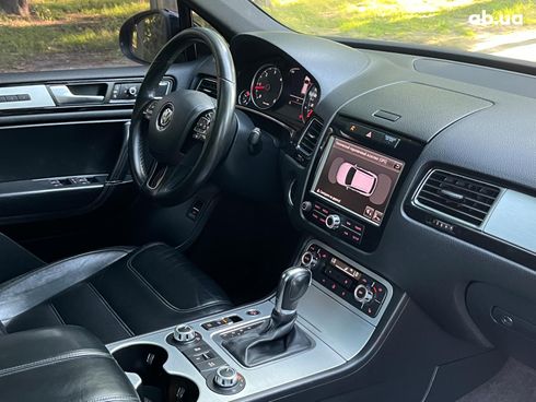 Volkswagen Touareg 2011 черный - фото 74