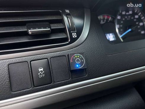 Toyota Camry 2012 - фото 17