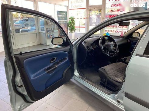 Mitsubishi Carisma 2003 - фото 15