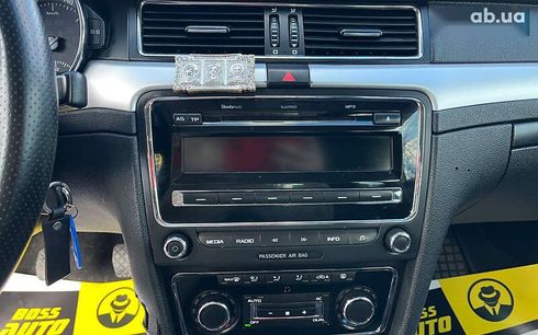 Skoda Superb 2012 - фото 12