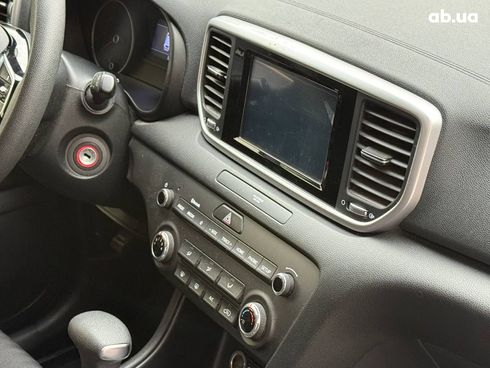 Kia Sportage 2019 красный - фото 17