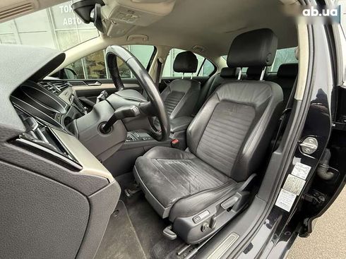 Volkswagen Passat 2017 - фото 16