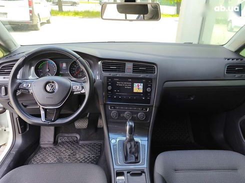 Volkswagen e-Golf 2019 - фото 14