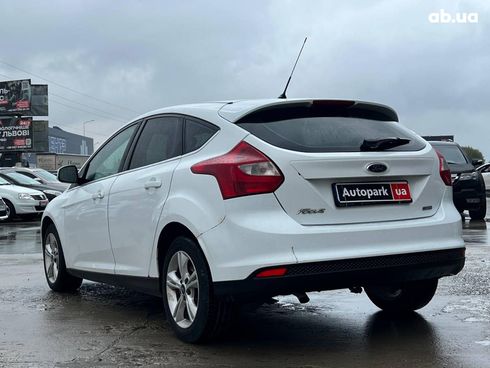 Ford Focus 2013 белый - фото 6