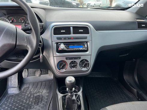 Fiat grande punto 2012 белый - фото 26