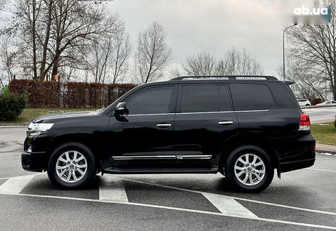 Toyota Land Cruiser 2017 - фото 6