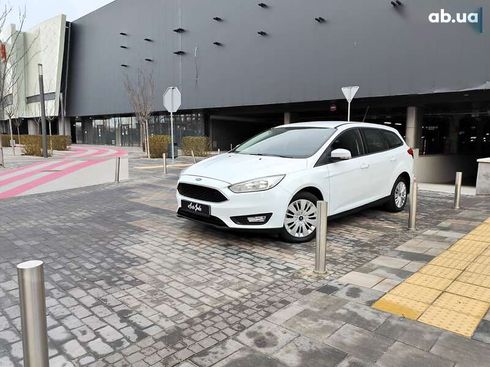 Ford Focus 2015 - фото 8