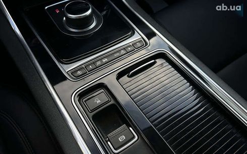 Jaguar XF 2019 - фото 17