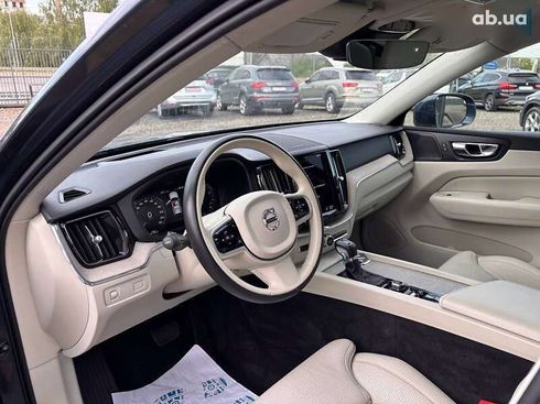 Volvo XC60 2021 - фото 15