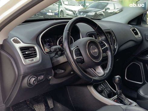 Jeep Compass 2018 - фото 24
