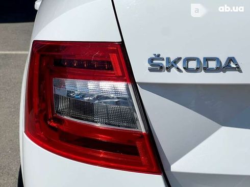 Skoda Octavia 2019 - фото 17