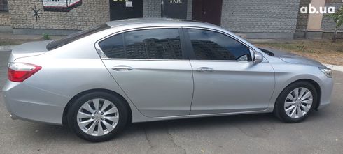 Honda Accord 2013 серебристый - фото 2