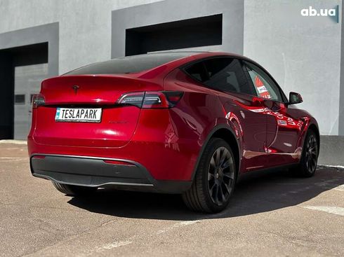 Tesla Model Y 2024 - фото 9