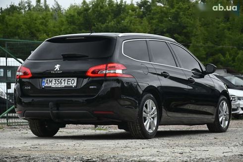 Peugeot 308 2015 - фото 16