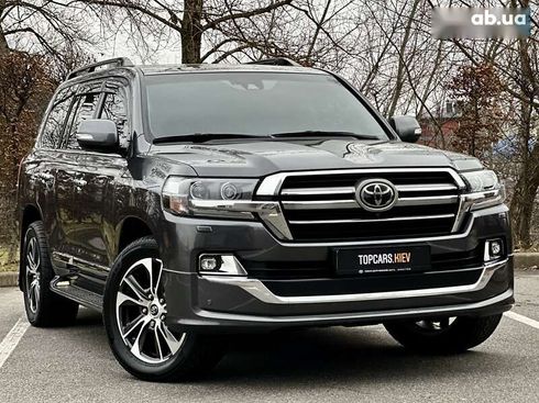 Toyota Land Cruiser 2020 - фото 21