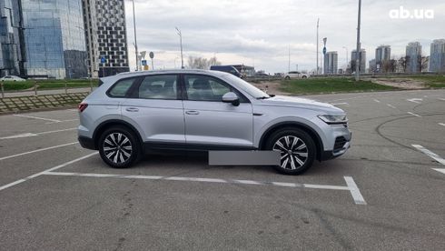 Volkswagen Touareg 2021 - фото 6