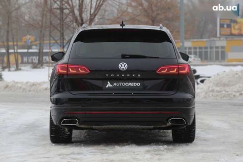 Volkswagen Touareg 2018 - фото 6