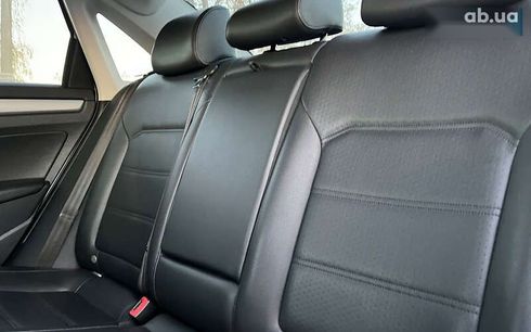 Volkswagen Passat 2012 - фото 21