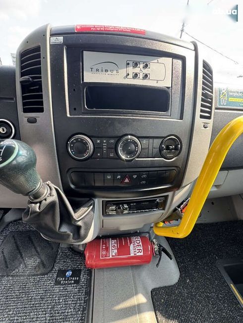 Volkswagen Crafter 2012 - фото 15