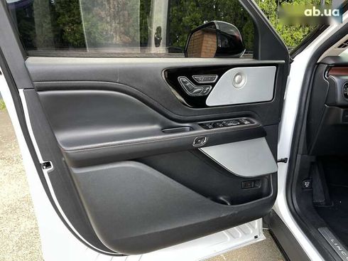 Lincoln Aviator 2022 - фото 13