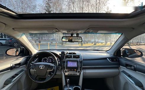 Toyota Camry 2013 - фото 14