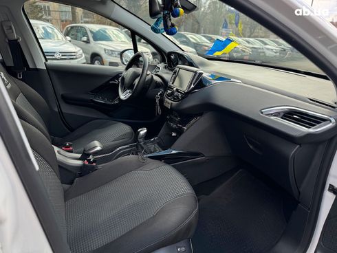 Peugeot 2008 2019 белый - фото 13