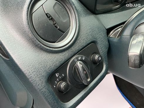 Ford Fiesta 2012 синий - фото 22