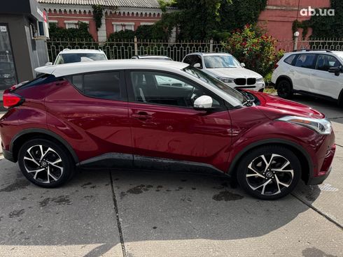 Toyota C-HR 2017 красный - фото 5