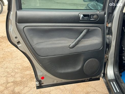 Volkswagen Passat 2001 серый - фото 17