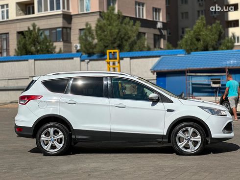 Ford Kuga 2013 белый - фото 10