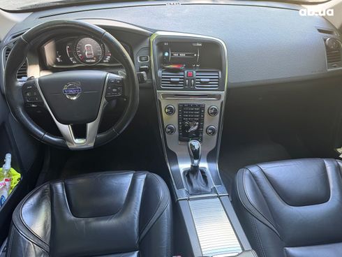 Volvo XC60 2016 синий - фото 18