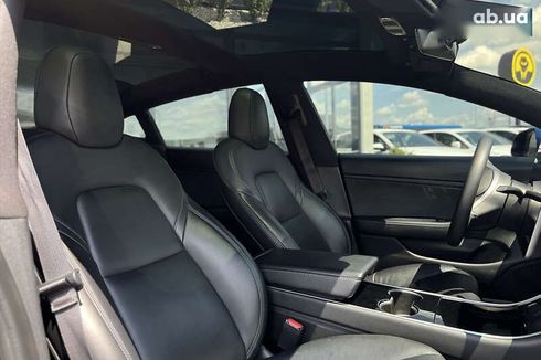 Tesla Model 3 2020 - фото 11