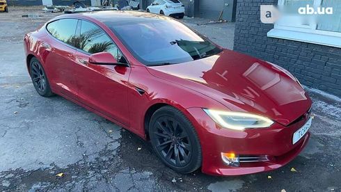Tesla Model S 2017 - фото 16