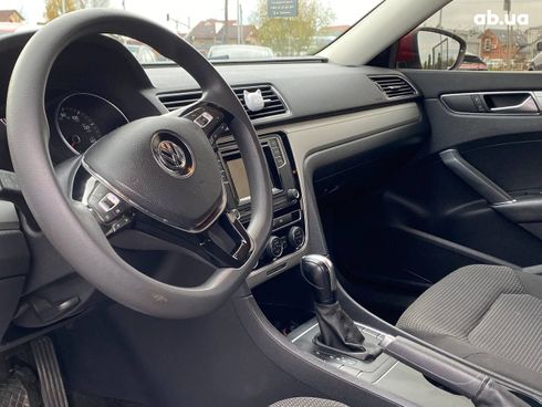 Volkswagen Passat 2016 - фото 9