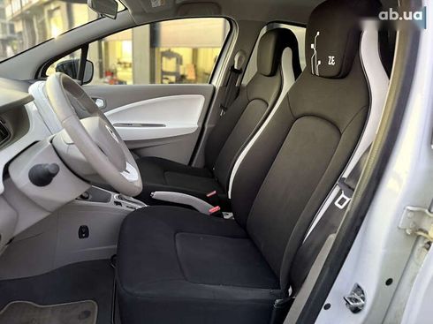 Renault Zoe 2016 - фото 8