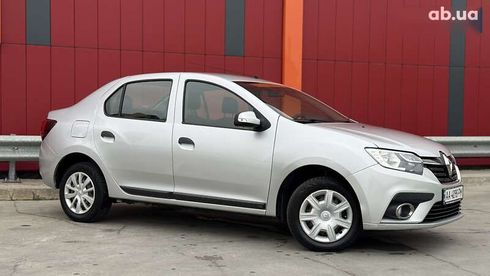 Renault Logan 2017 - фото 10