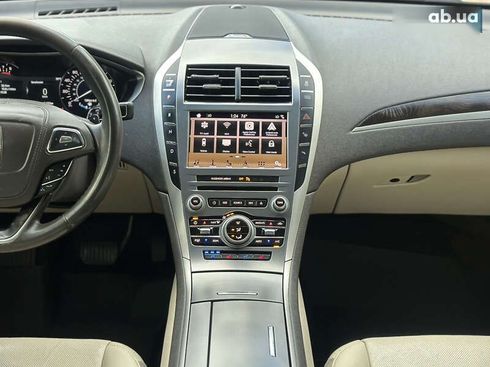 Lincoln MKZ 2017 - фото 25
