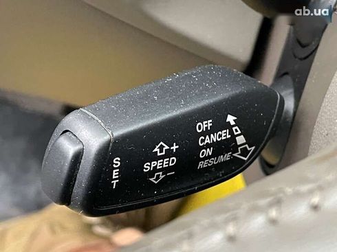 Audi Q5 2017 - фото 29