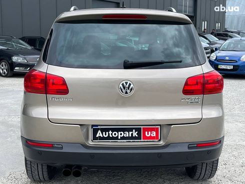 Volkswagen Tiguan 2014 бежевый - фото 27