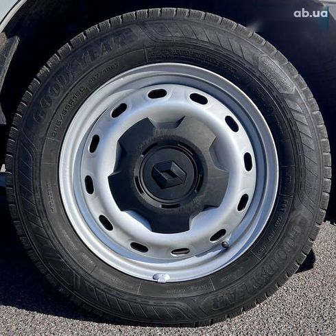 Renault Trafic 2021 - фото 15
