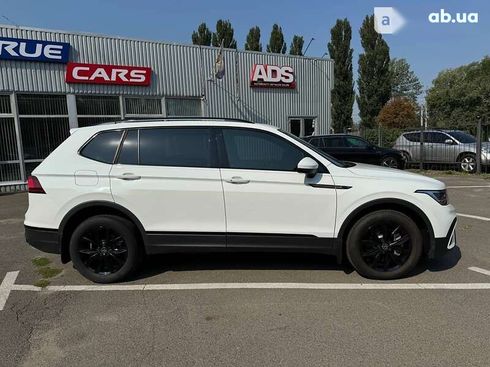 Volkswagen Tiguan 2022 - фото 2