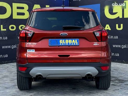 Ford Escape 2019 - фото 16