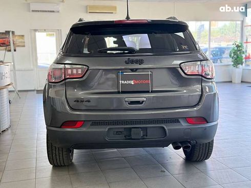 Jeep Compass 2018 - фото 8