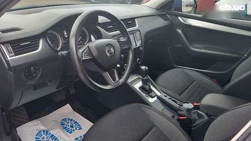 Skoda Octavia 2019 - фото 22