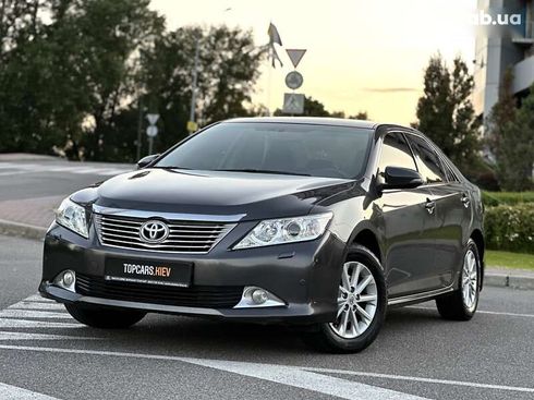 Toyota Camry 2011 - фото 18