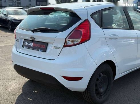 Ford Fiesta 2016 - фото 13
