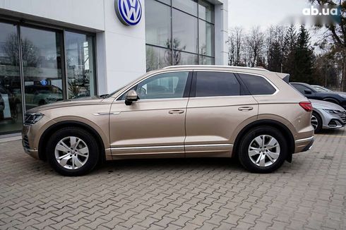 Volkswagen Touareg 2019 - фото 8