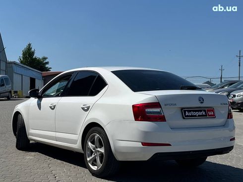 Skoda Octavia 2015 белый - фото 32