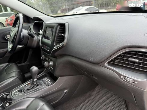 Jeep Cherokee 2018 - фото 29